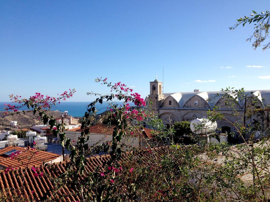 Sea View Apartments Pissouri Bagian luar foto
