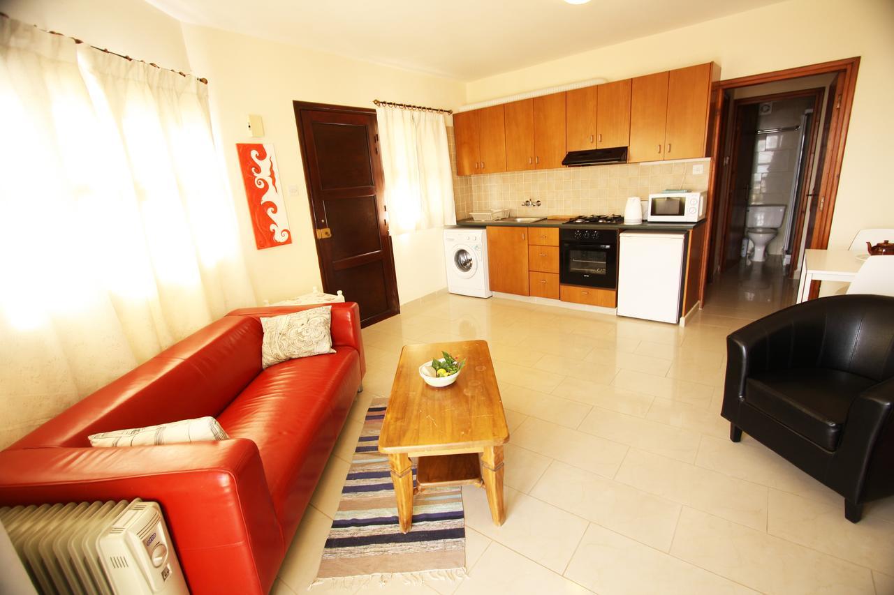Sea View Apartments Pissouri Bagian luar foto